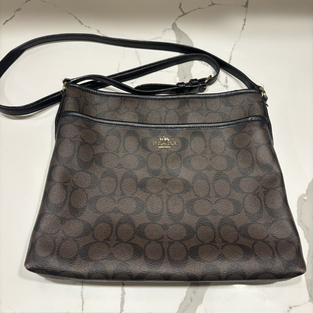 Coach Brown Signature Canvas File Bag Crossbody Messenger Gold Hardware F58297